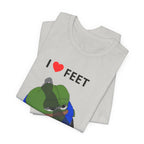 T-shirt feet